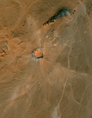 immaginea aerea del cratere.jpg